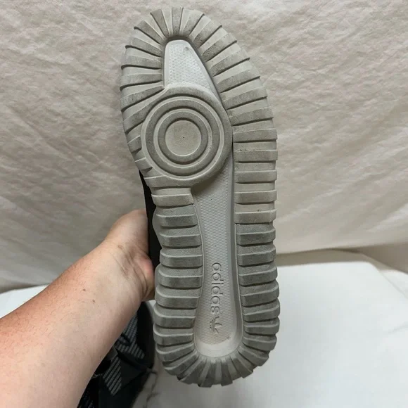 Men’s Adidas Gray and Black Tubular x High Cut Tennis Shoes Size 9 - Picture 14 of 16